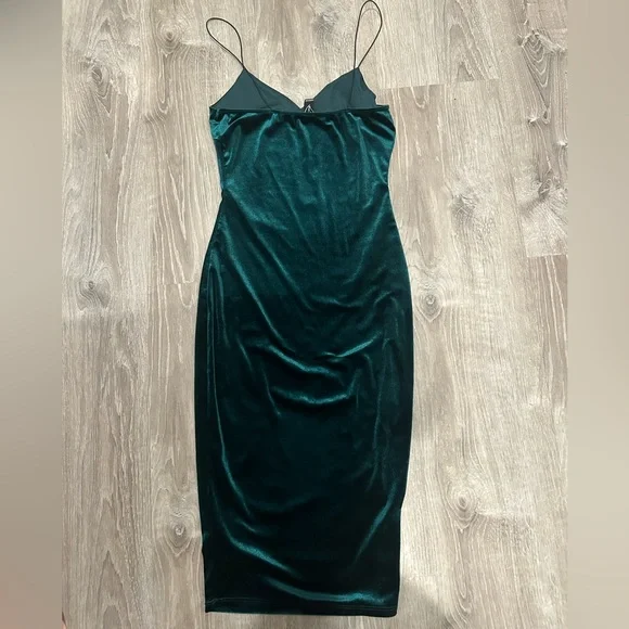 Windsor Emerald Green Dress - Picture 3 of 5